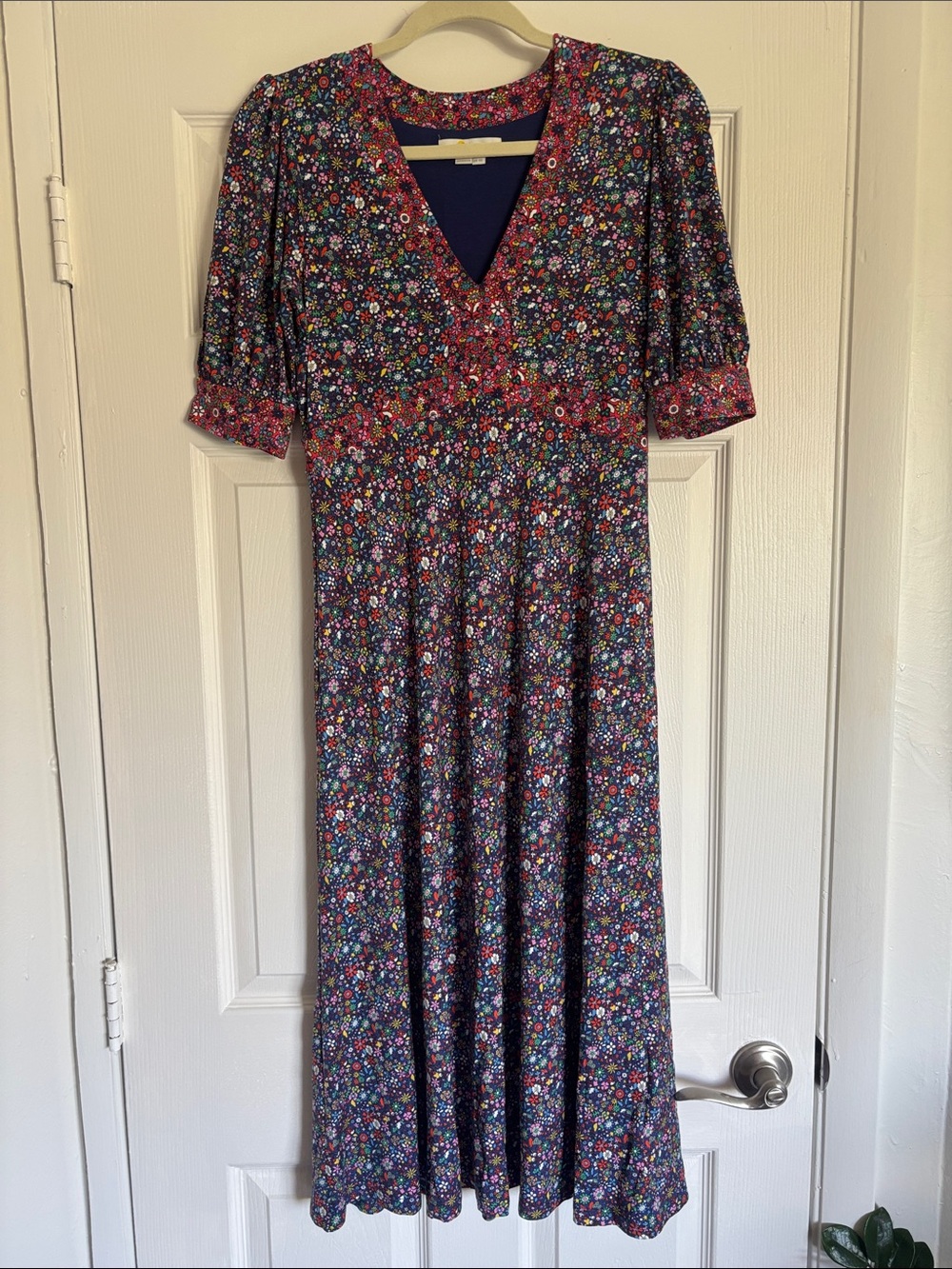 Boden Eva Navy Floral V-Neck Midi Dress with Multicolor Print